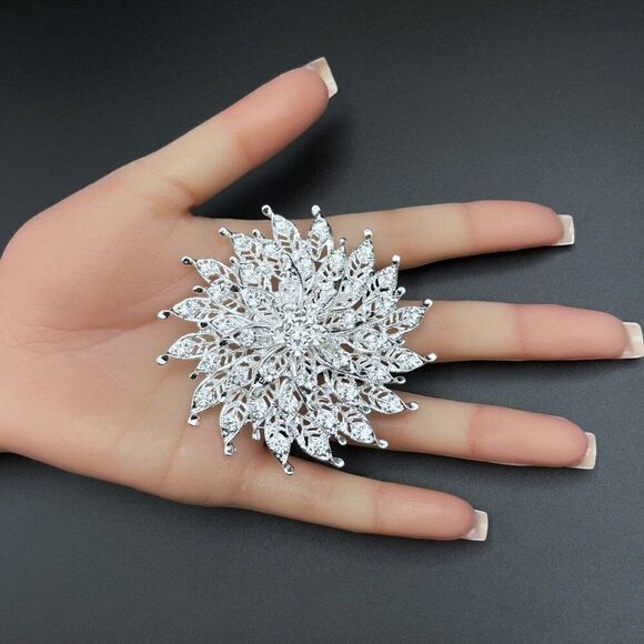 Silver with White Diamond Crystal Round Flower Pin Back Brooch - Picture 8 of 8